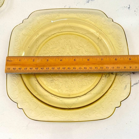 Federal Amber Depression Glass Plates~1 Lg 1 Sm - Picture 7 of 8